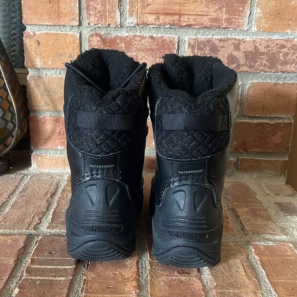 Columbia Bugaboot Black Insulated Waterproof Snow Boots - Picture 3 of 8